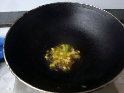 茄子刀削面步骤3