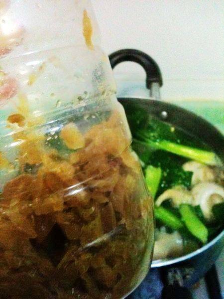 菌菇青菜牛筋汤面步骤10