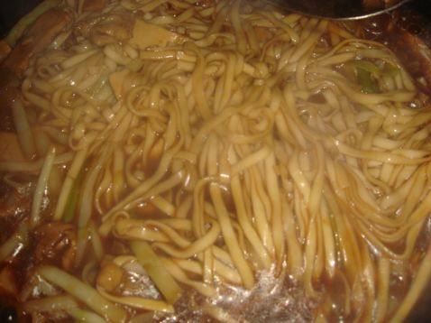 红烧担担面步骤6