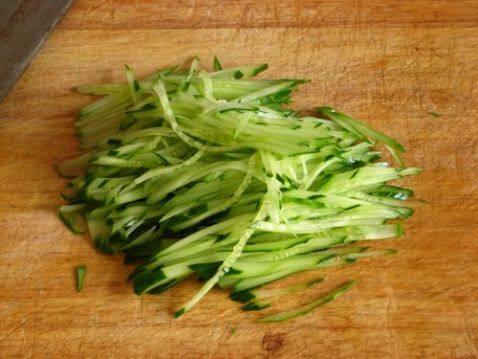 鸡丝拌面步骤4