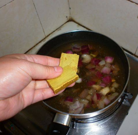 芽菜肉末咖喱蟹拌面步骤5