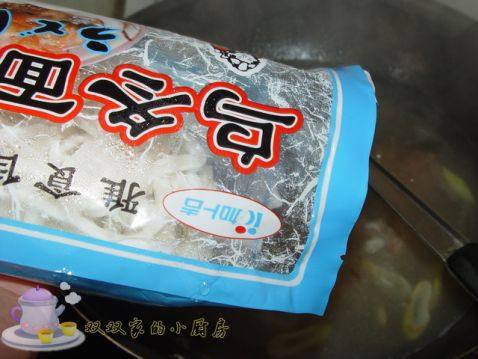 菠菜香肠面步骤5
