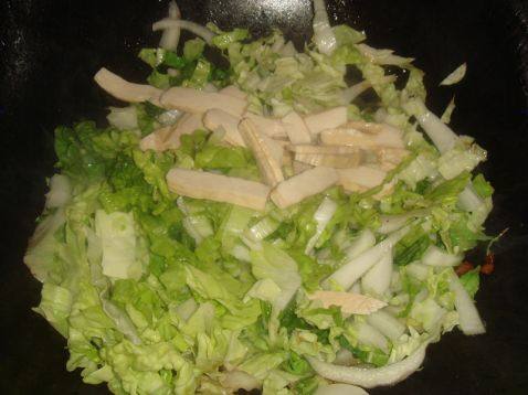 茭菜肉丝盖浇面步骤4
