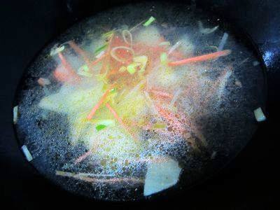 土豆紫薯宽面步骤10