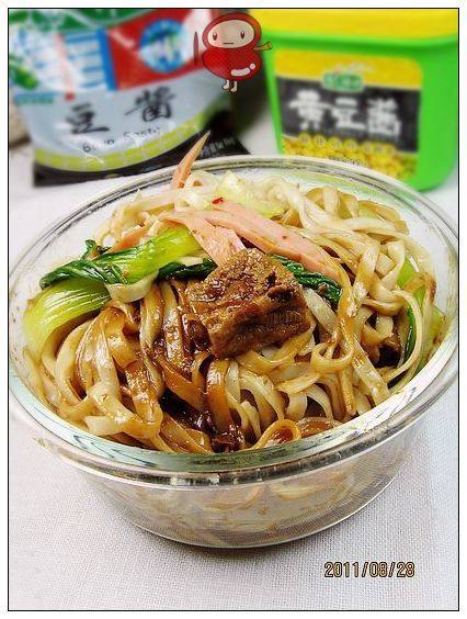 豆丁炸酱面步骤11