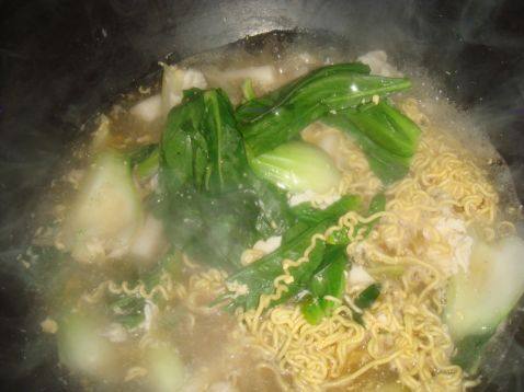 青菜烧方便面步骤5