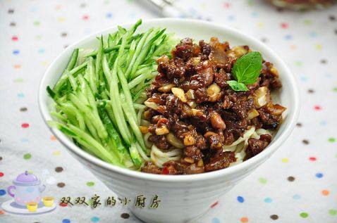 花生炸酱面步骤18