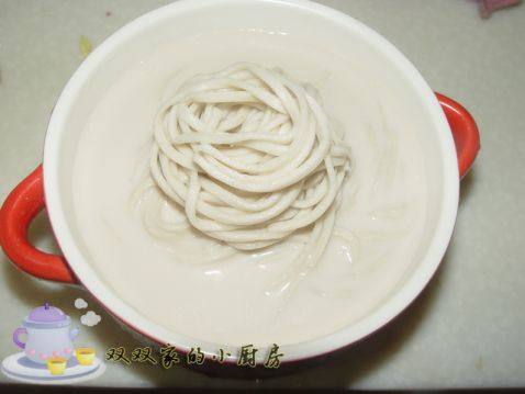 核桃豆浆凉面步骤13