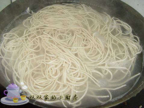 核桃豆浆凉面步骤10