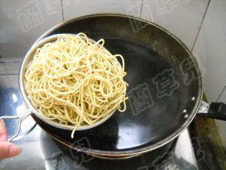 自己做滴武汉热干面步骤5