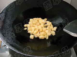 土豆焖面步骤3