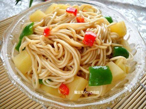 土豆焖面步骤10