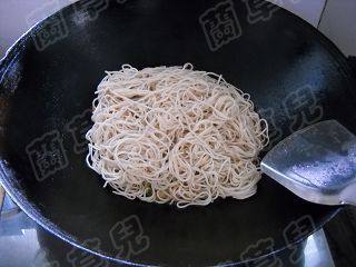 土豆焖面步骤7