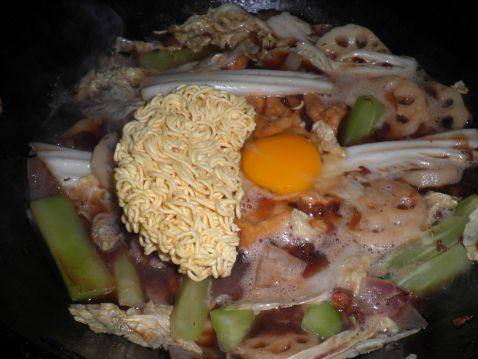 蔬菜热汤面步骤8