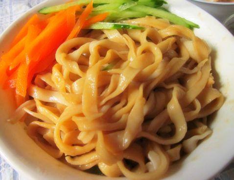 芝麻酱花椒油凉面步骤12