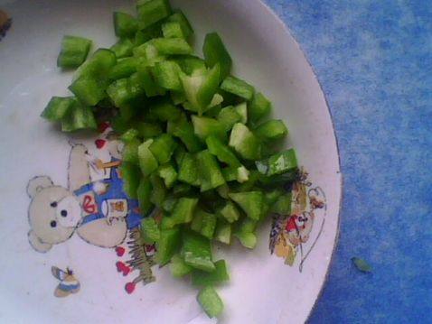 青椒茄丁面步骤4