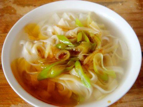 煎蛋麻油拌面步骤9
