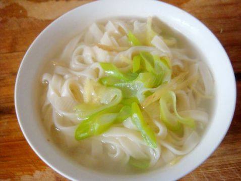 煎蛋麻油拌面步骤8