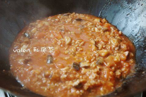 飘香美味菌菇番茄肉酱步骤6