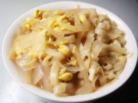 豆芽炝锅面步骤12