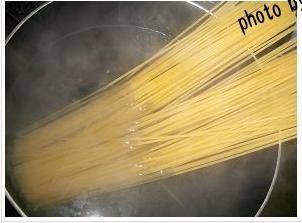 奶香黑椒牛肉番茄意面步骤7