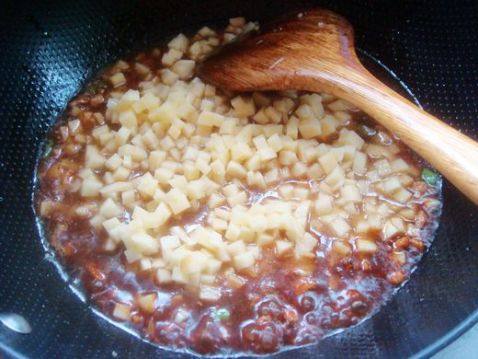 土豆洋葱炸酱面步骤7