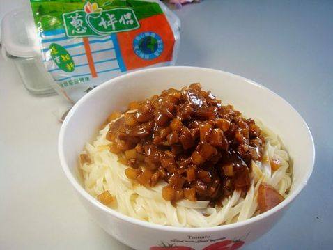 土豆洋葱炸酱面步骤12