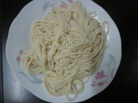 鲜蔬炒面步骤2