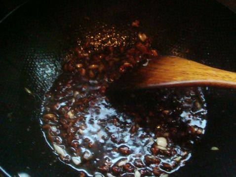 茄丁肉酱绿豆面步骤6