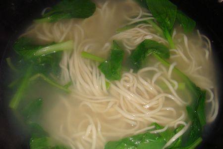 肉酱青菜面步骤4