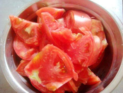 番茄丝瓜卤子面步骤2