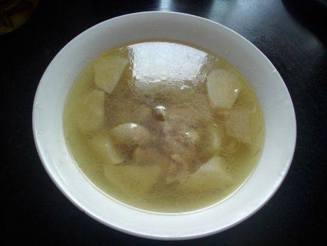鸭汤面步骤4