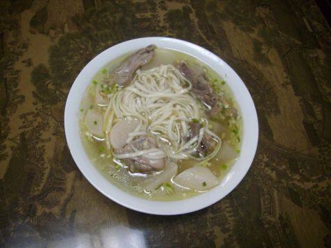 鸭汤面步骤5