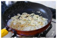 蘑菇肉酱意面步骤7