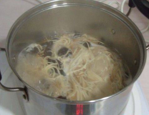 青菜木耳烩面步骤6