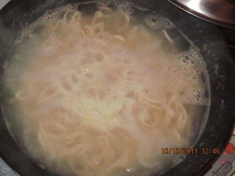 西红柿鸡蛋手擀面步骤10