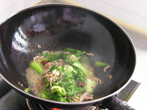 青菜肉丝面步骤7