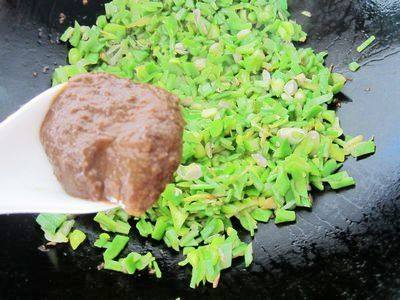 豆角卤面步骤6