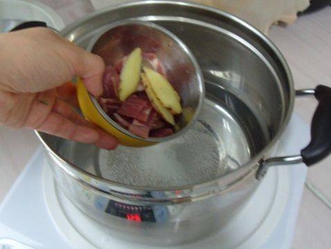 鲜美乌冬牛肉面步骤2