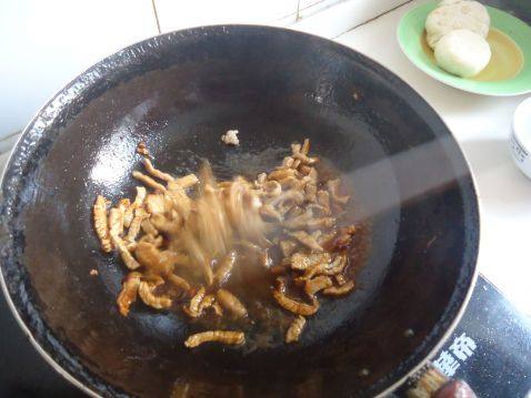 双椒肉丝面步骤6