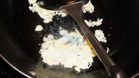 虾仁紫菜拌面步骤5