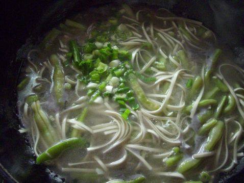 豆角汤面步骤5