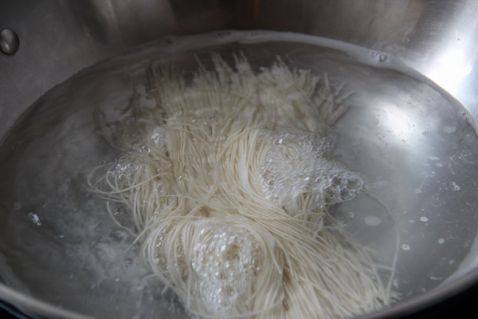 简单干挑面步骤1