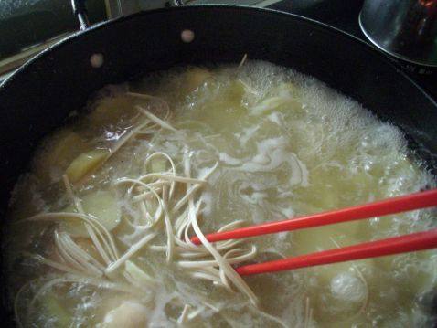 土豆汤面步骤5