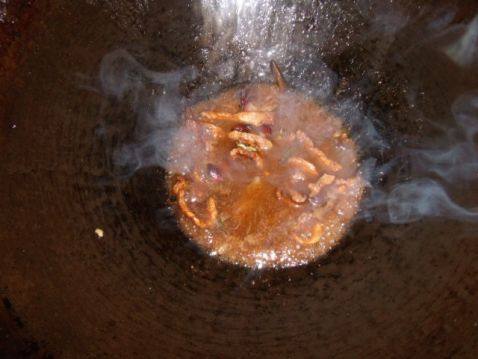 金针菇肉丝鸡汤面步骤7