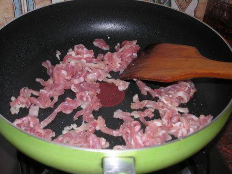 青菜肉丝拌面步骤2
