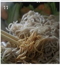 鲜虾焖面步骤11