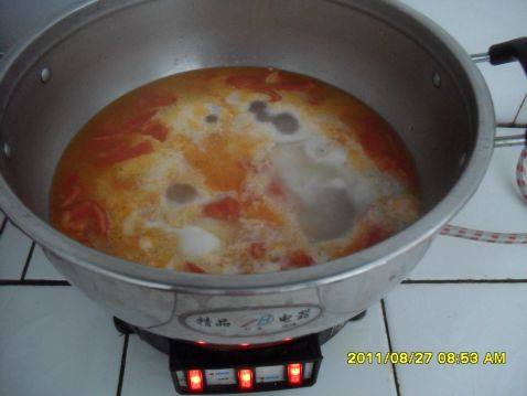 西红柿丝瓜鸡蛋面步骤4