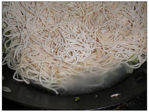 扁豆焖面步骤5