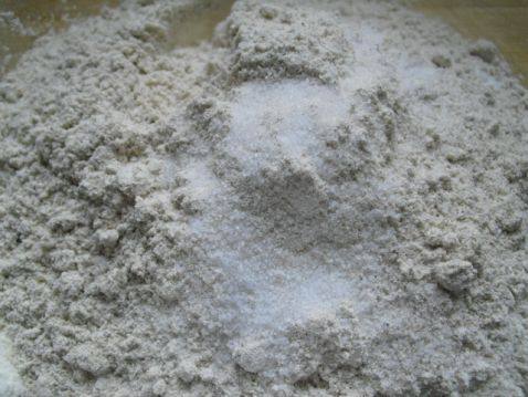 拌手擀荞面步骤1